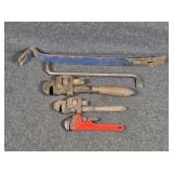Crow Bar, Small Pipe Wrenches(3)