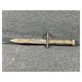 U.S. Military- style combat bayonet (WW2)