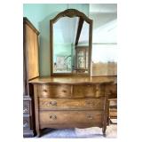 Dresser w/ Mirror