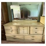 Bassett Shirt Boy Dresser w/ Mirror