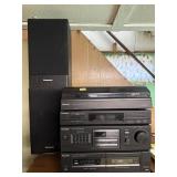 Panasonic Stereo System w/ Speakers(2)
