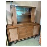 Display Hutch