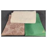 Bath Mat, 4 Green Placemats, Drying Mats(2), Rug