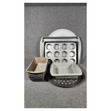 Baking Pans, Muffin Tins, Bread Pans & More