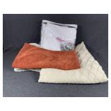 Throw Pillow Covers (2), Throw Blanket