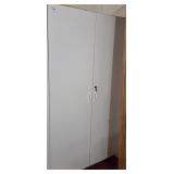 White Pressed Wood Cabinet