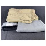 Throw Blankets (3)