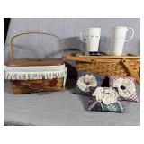 Longaberger solid handle Heart cutout with tin