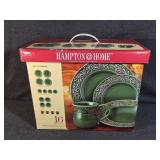 Christmas Berries Dinnerware Set Of 4 NIB