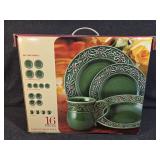 Christmas Berries Dinnerware 4Pc Set