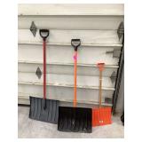 3 SNOW SHOVELS - LAWN & GARDEN