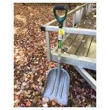 DO IT BEST GRAIN SHOVEL - FARM