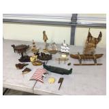 Various nautical decor items