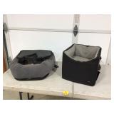 2 CAR DOG BEDS