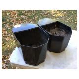 Self-watering pots