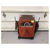 LINCOLN 180 AMP WELDER - TOOLS