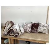 COMFORTER W PILLOWS - HOUSEHOLD MISC