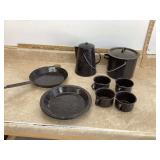 BROWN ENAMEL CAMPING SET - COLLECTIBLES