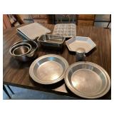 Cookware and bakeware