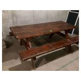 PICNIC TABLE - LAWN & GARDEN