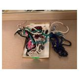 MISC BEADED NECKLACES - COSTUME JEWELRY