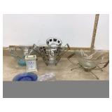 Vintage chip and dip bowls in tote