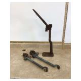 Vintage weighing tools and bottle sealing device