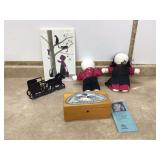 VARIOUS AMISH DECOR PIECES - HOME DECOR