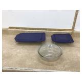 Pyrex glass cake pans and bowl with lids
