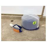 Cake carrier and cutter set