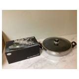 Condiment tray with lid