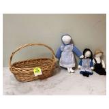 3 AMISH DOLLS IN BASKET - HOME DECOR
