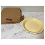 Unused 10 pie plate in box