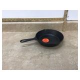 A durable and versatile cooking pan