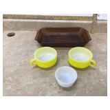 4 vintage glass kitchenware pieces