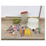 Vintage cake carrier and Tupperware pieces