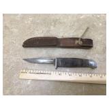 VINTAGE HUNTING KNIFE WITH SHEATH