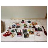 Collection of inexpensive decorative pieces