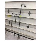 3 SHEPHERD’S HOOKS - LAWN & GARDEN