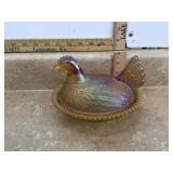 CARNIVAL GLASS HEN ON A NEST - GLASS CARNIVAL GLASS HEN ON A NEST - GLASS