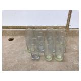 Elegant gold-rimmed glassware Elegant gold-rimmed glassware