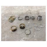 COSTUME RINGS - COSTUME JEWELRY COSTUME RINGS - COSTUME JEWELRY