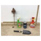 Pest control tools and garden decor Pest control tools and garden decor