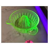 VINTAGE URANIUM GLASS JUICER - GLASS