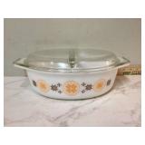 Retro 25qt casserole dish with lid