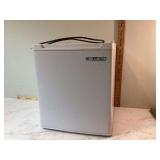 CURTIS MINI FRIDGE (WORKS) - APPLIANCES