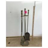 BRASS FIREPLACE SET - HOUSEHOLD MISC