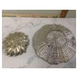 1 large silver plate 1 small dish