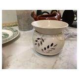Ornamental candle holders with lemon accents