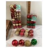 NEW CHRISTMAS ORNAMENTS